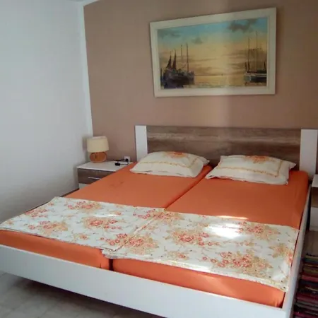 Branka Pag- One Bedroom Upper Apartment *